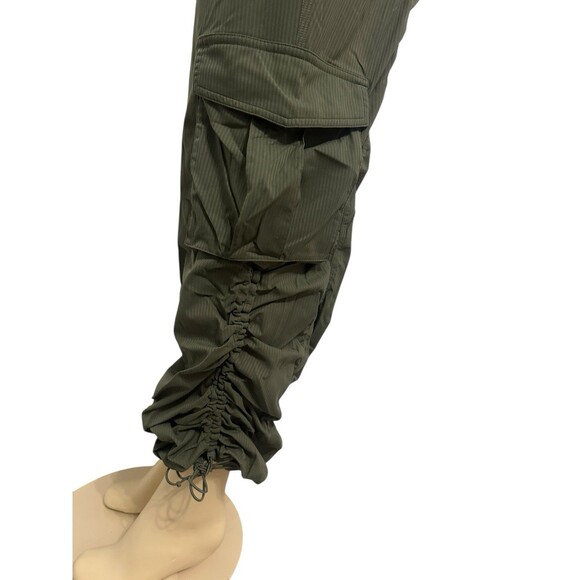 Lululemon Dance Studio Relaxed-Fit Mid-Rise Cargo PantLegacy Green medium - Picture 12 of 16